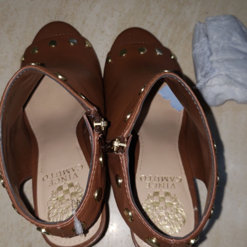 Sexy Vince Camuto sexy zip bootie nwob - Picture 6 of 8